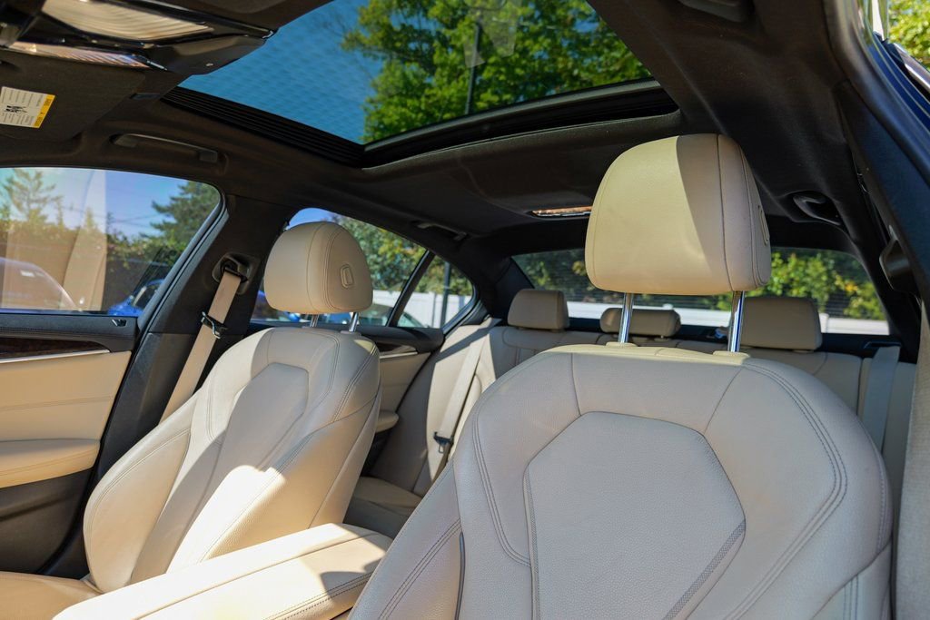 Used 2018 BMW 540i xDrive image 22