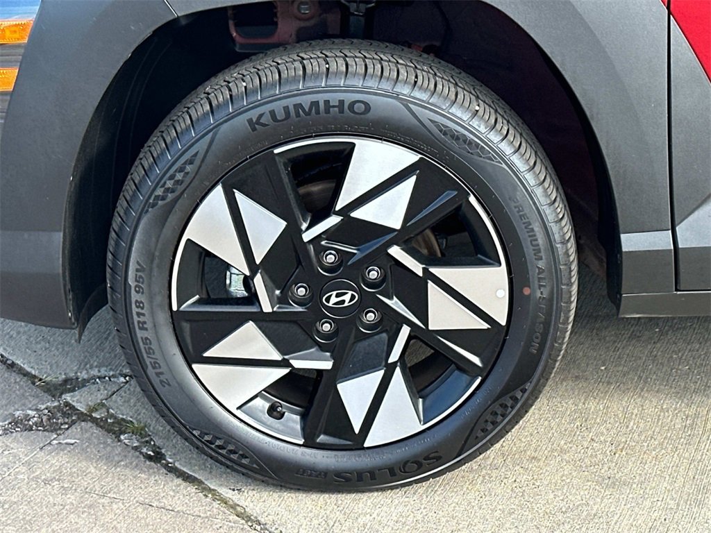 Used 2025 Hyundai Kona SEL image 19