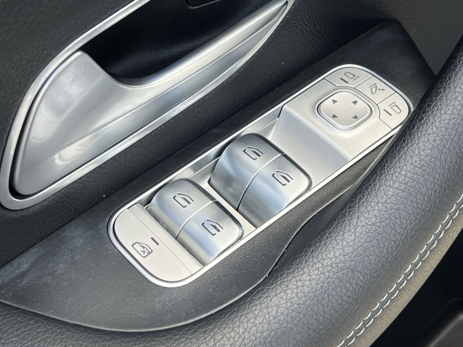 Certified 2024 Mercedes-Benz GLE 350 4MATIC image 13