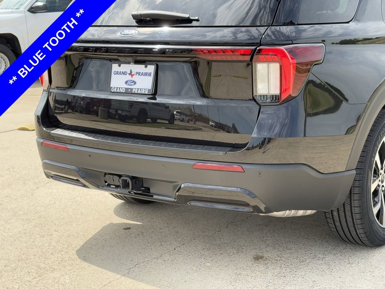 Used 2025 Ford Explorer ST-Line RWD image 8