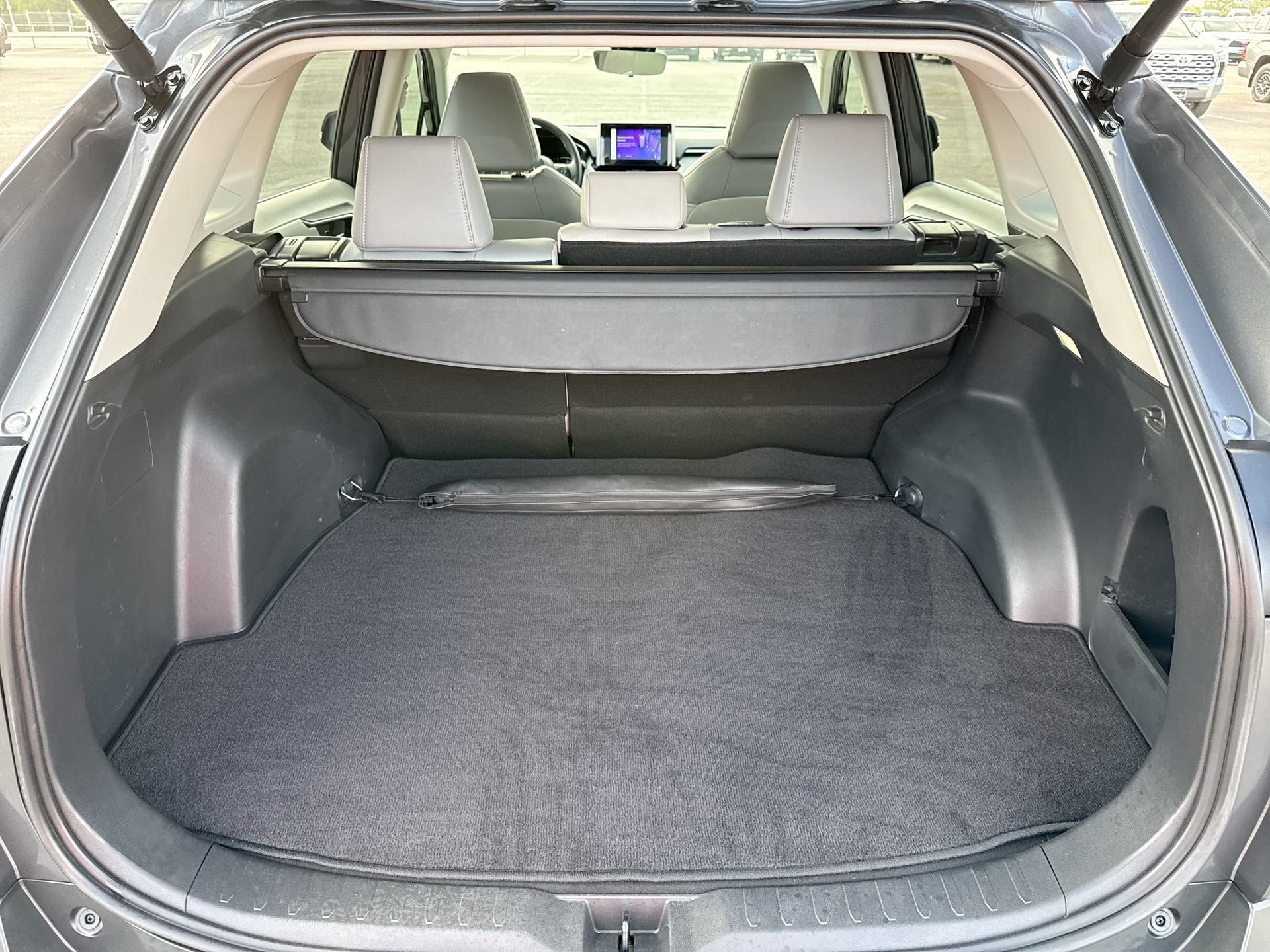 Certified 2025 Toyota RAV4 XLE Premium FWD image 21