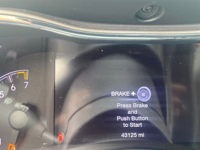 Used 2018 Jeep Grand Cherokee Altitude AWD/4WD image 15