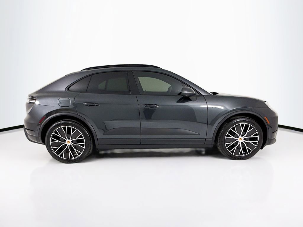 New 2026 Porsche Macan Electric image 8
