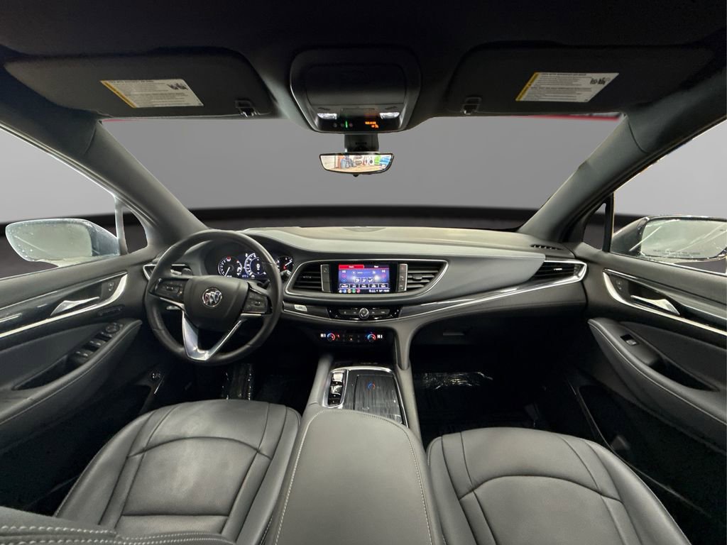 Used 2024 Buick Enclave Premium image 28