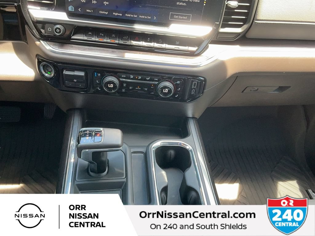 Used 2023 Chevrolet Silverado 1500 LTZ w/ Technology Package AWD/4WD image 24