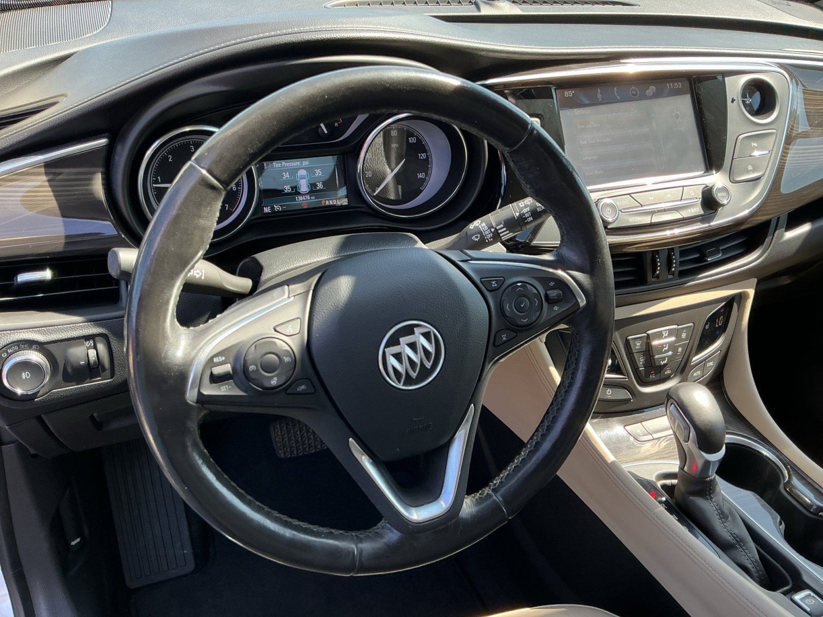 Used 2019 Buick Envision Essence FWD image 12