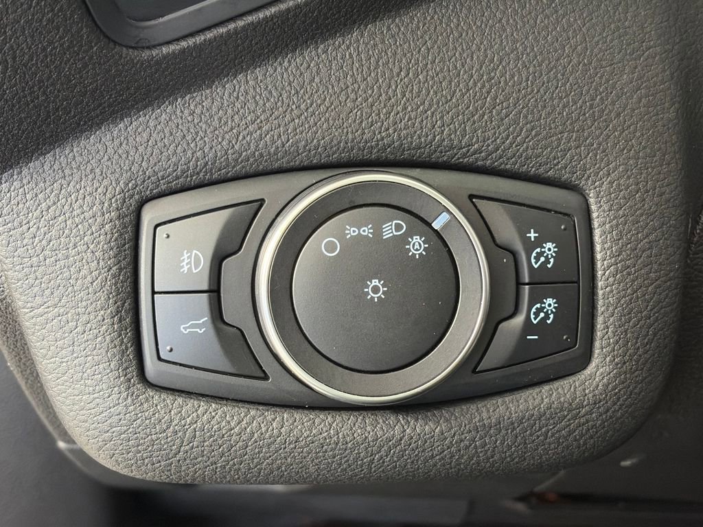 Used 2017 Ford Escape SE image 23