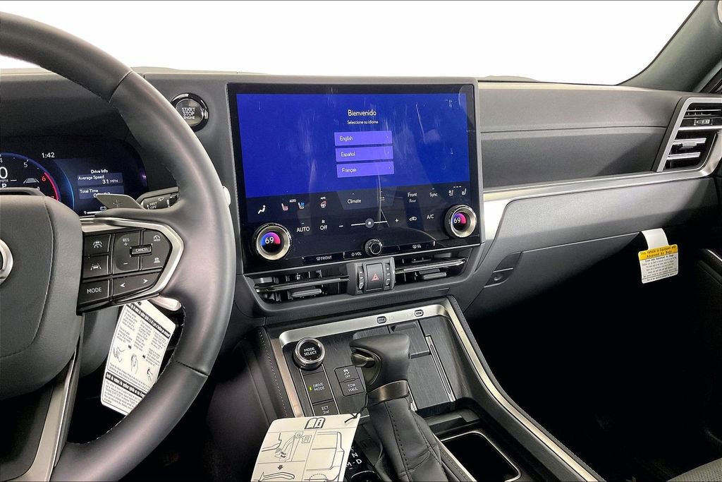 Used 2025 Lexus GX 550 image 9