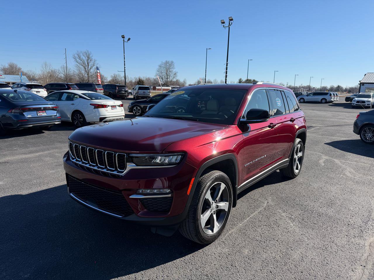 Used 2023 Jeep Grand Cherokee Limited w/ Trailer Tow Prep Group (B) image 7