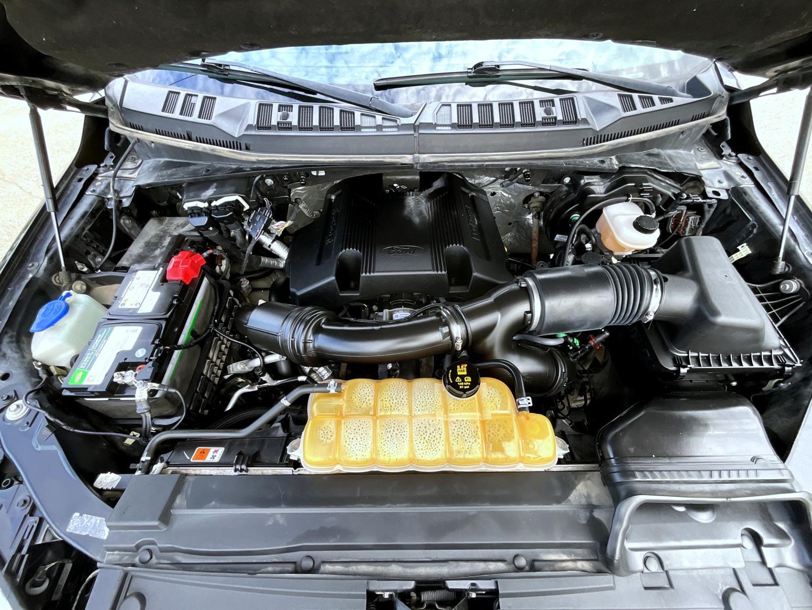 Used 2017 Ford F150 Lariat AWD/4WD image 26