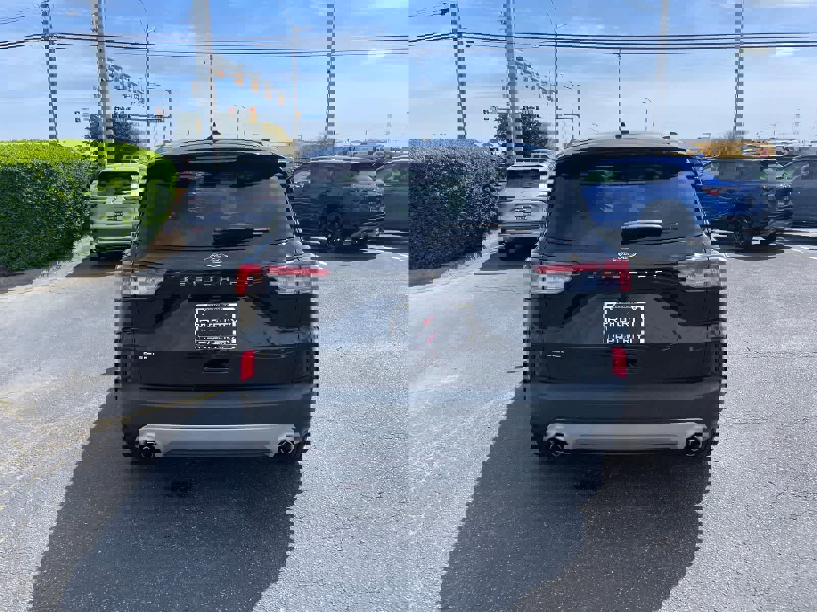 Used 2021 Ford Escape SEL w/ Technology Package image 4