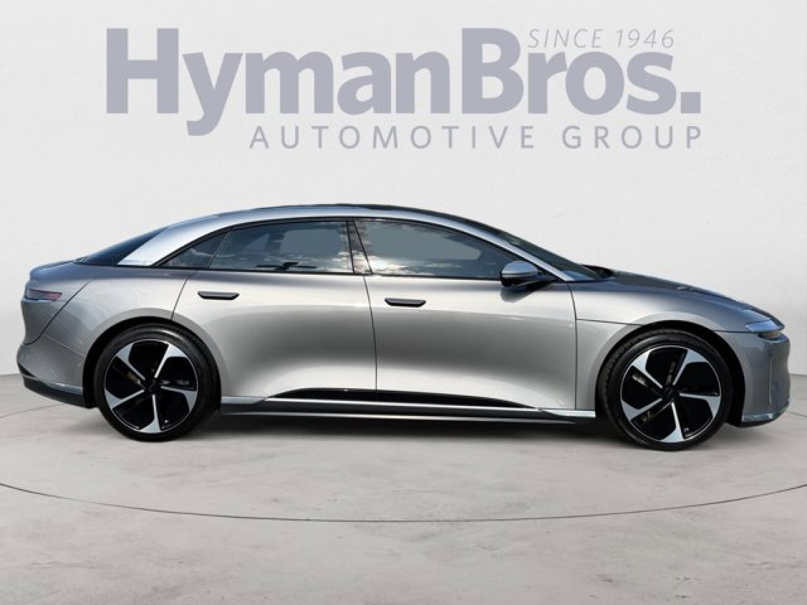Used 2023 Lucid Air Grand Touring image 2