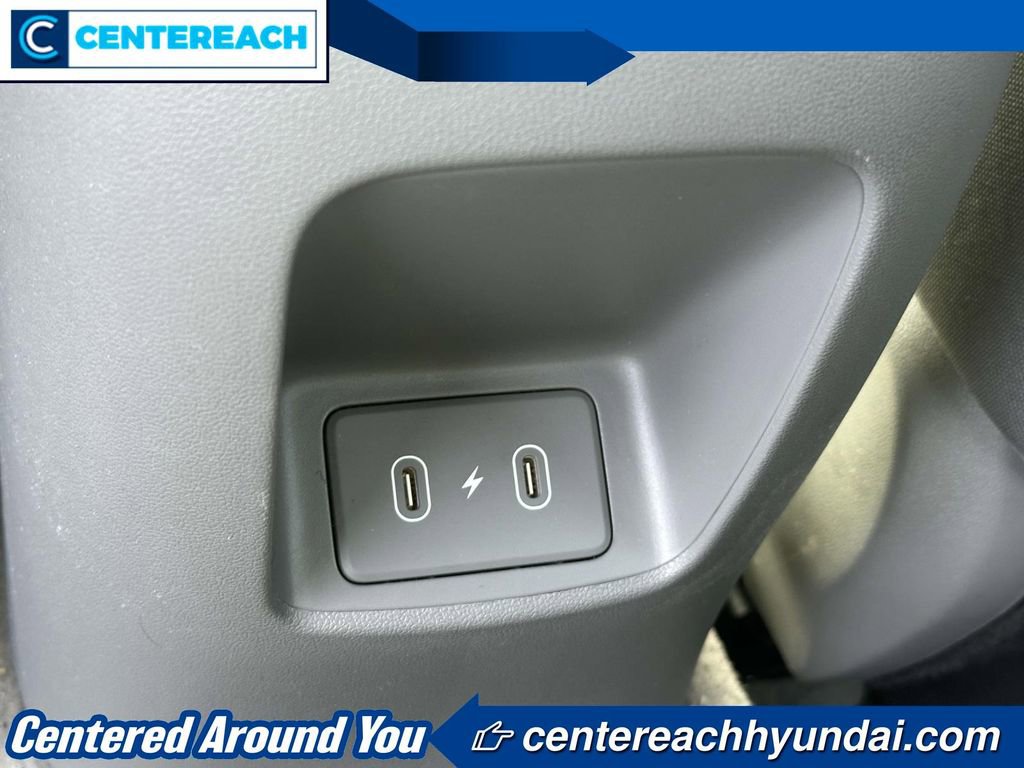 Used 2025 Hyundai Elantra Sport FWD image 10