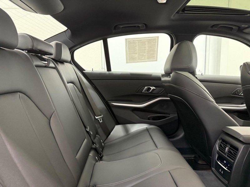 Used 2024 BMW 330i xDrive Sedan w/ Premium Package image 8