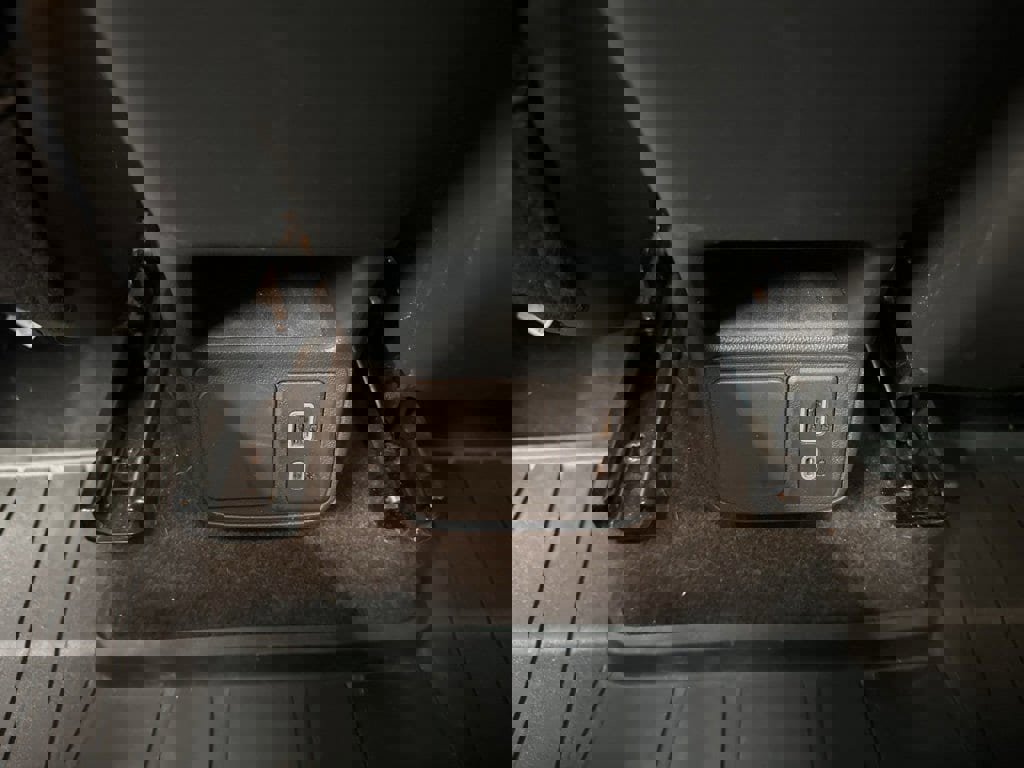 Certified 2023 Buick Encore GX Select image 19