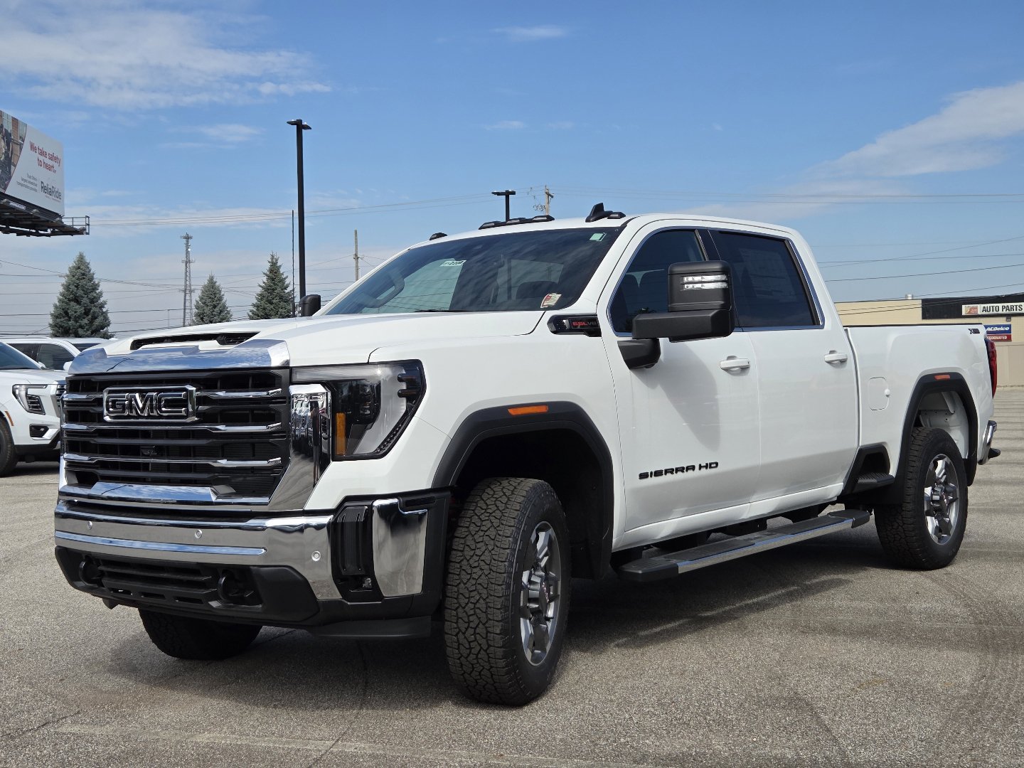 New 2026 GMC Sierra 2500 SLE w/ SLE Value Package; AWD/4WD image 14