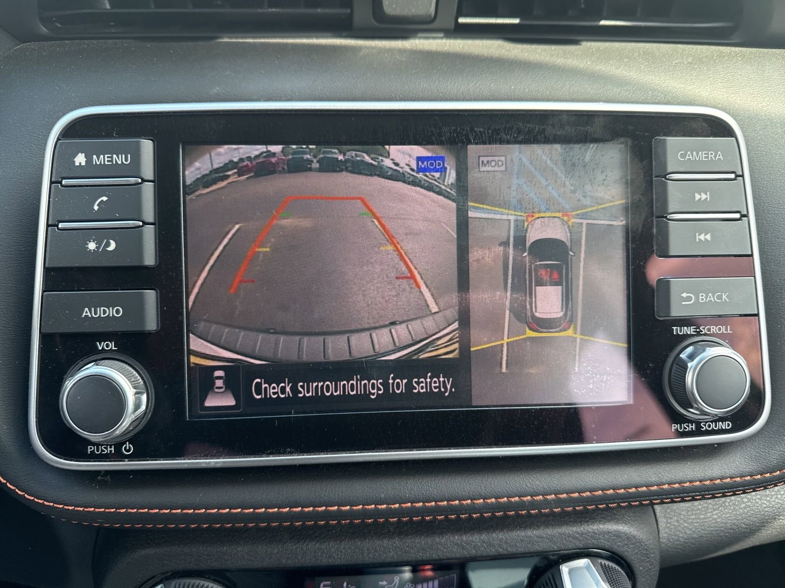 Used 2020 Nissan Kicks SR w/ Exterior Package image 12