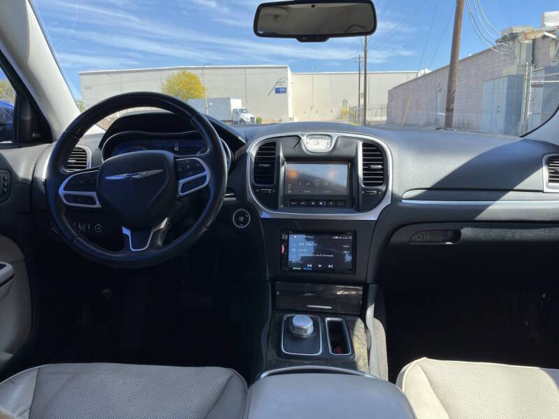Used 2018 Chrysler 300 Limited image 8