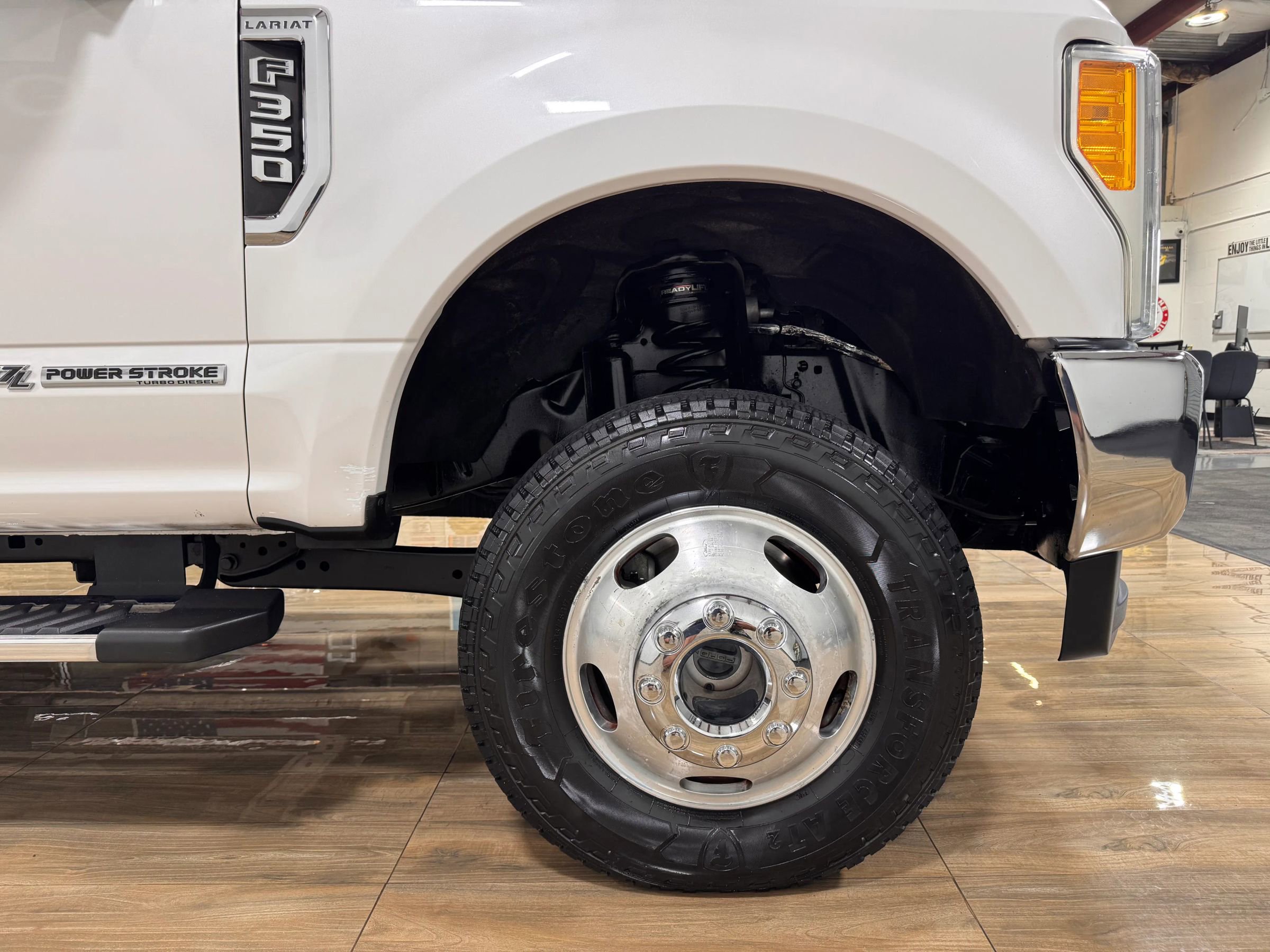 Used 2017 Ford F350 Lariat w/ Lariat Ultimate Package image 4