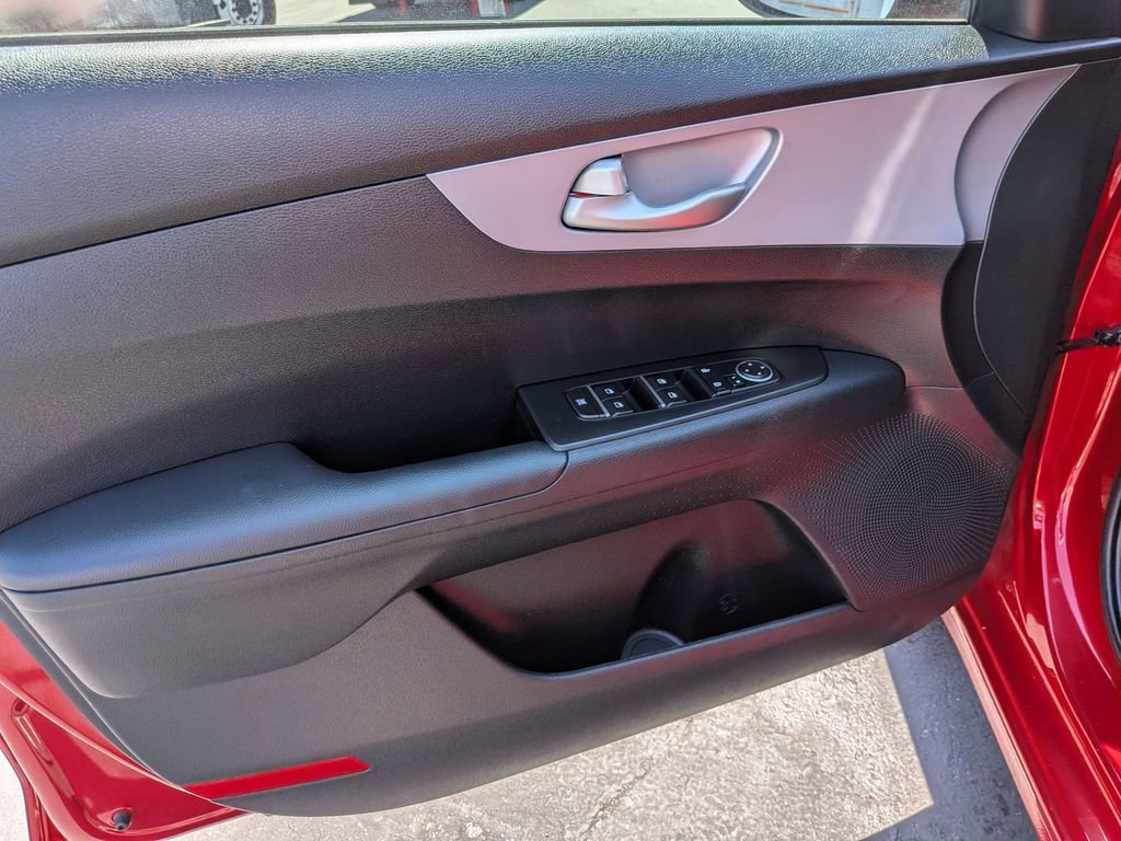 Used 2024 Kia Forte LXS FWD image 11