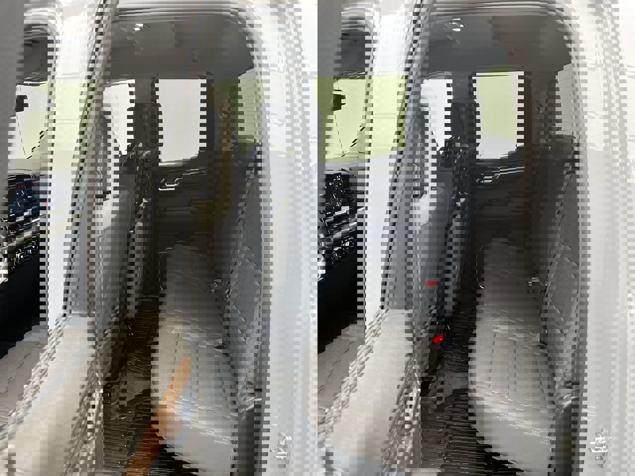 Used 2024 GMC Sierra 1500 SLE w/ X31 Off-Road Package image 11