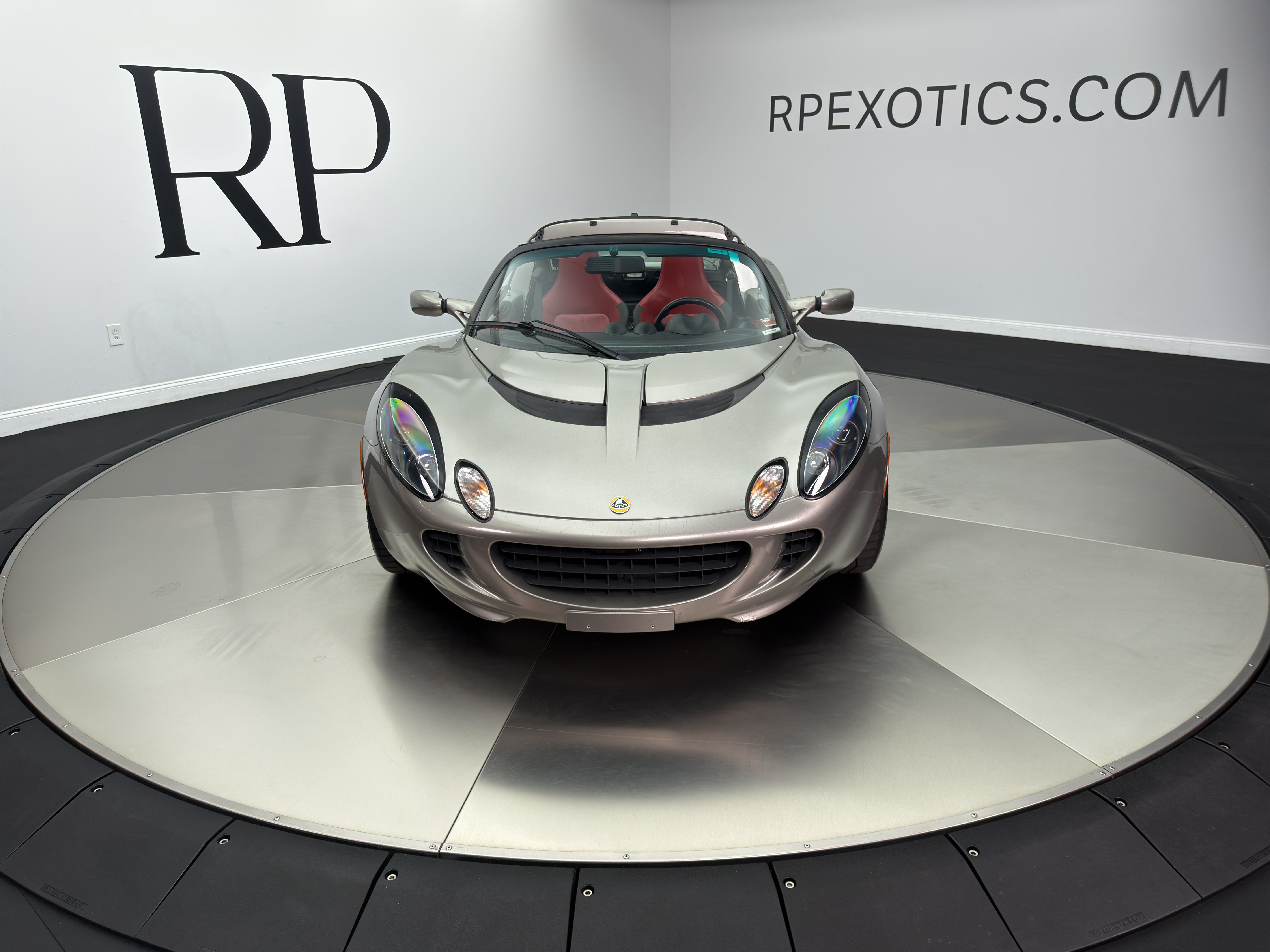 Used 2005 Lotus Elise RWD image 2