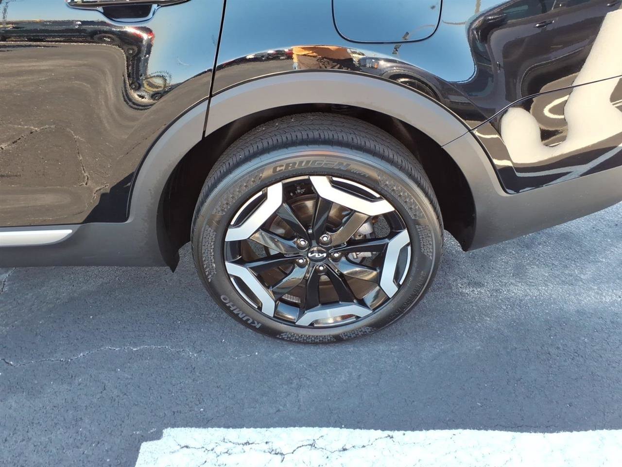 Used 2025 Kia Telluride S FWD image 7