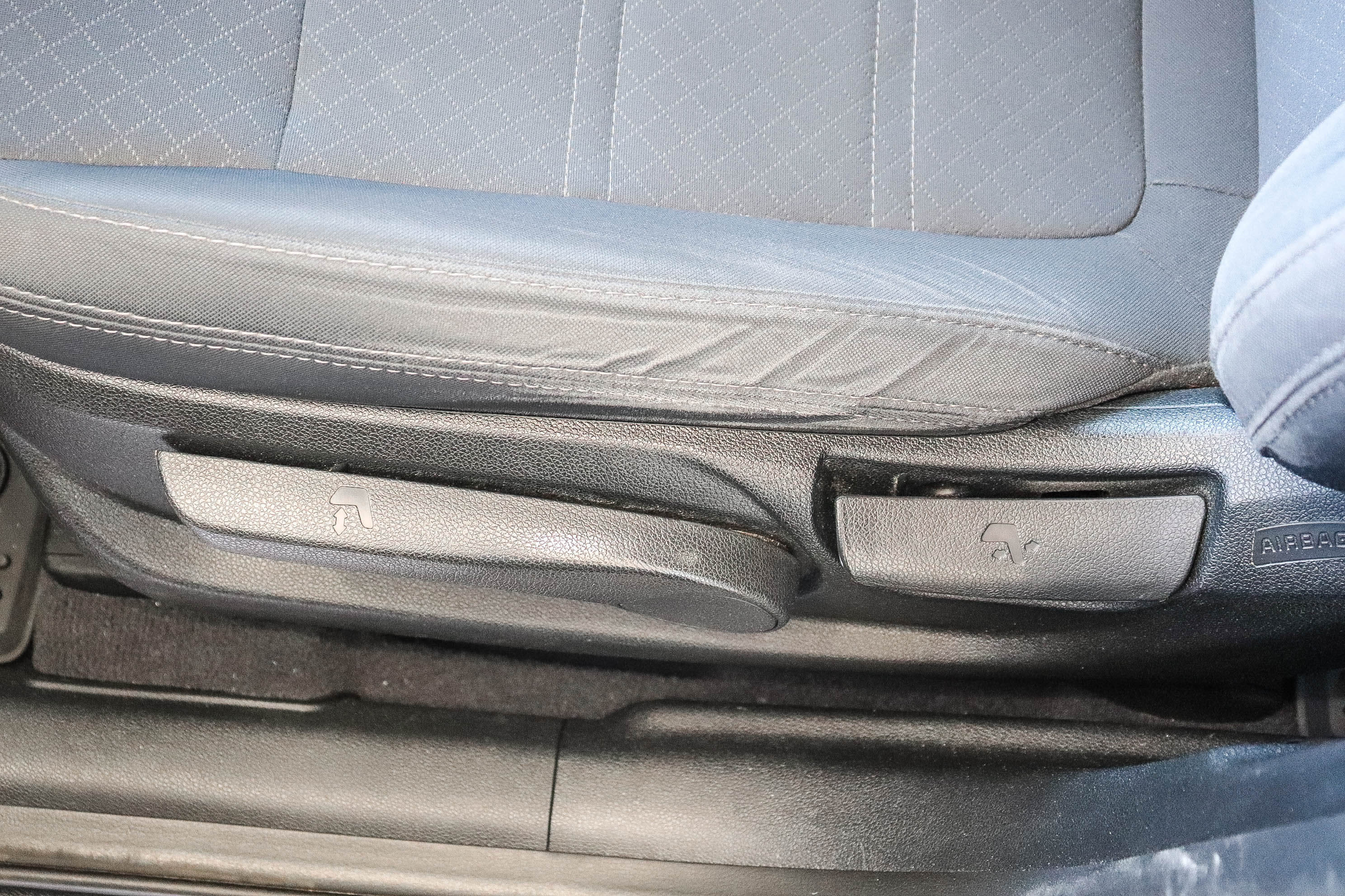Used 2019 Kia Sorento L FWD image 26