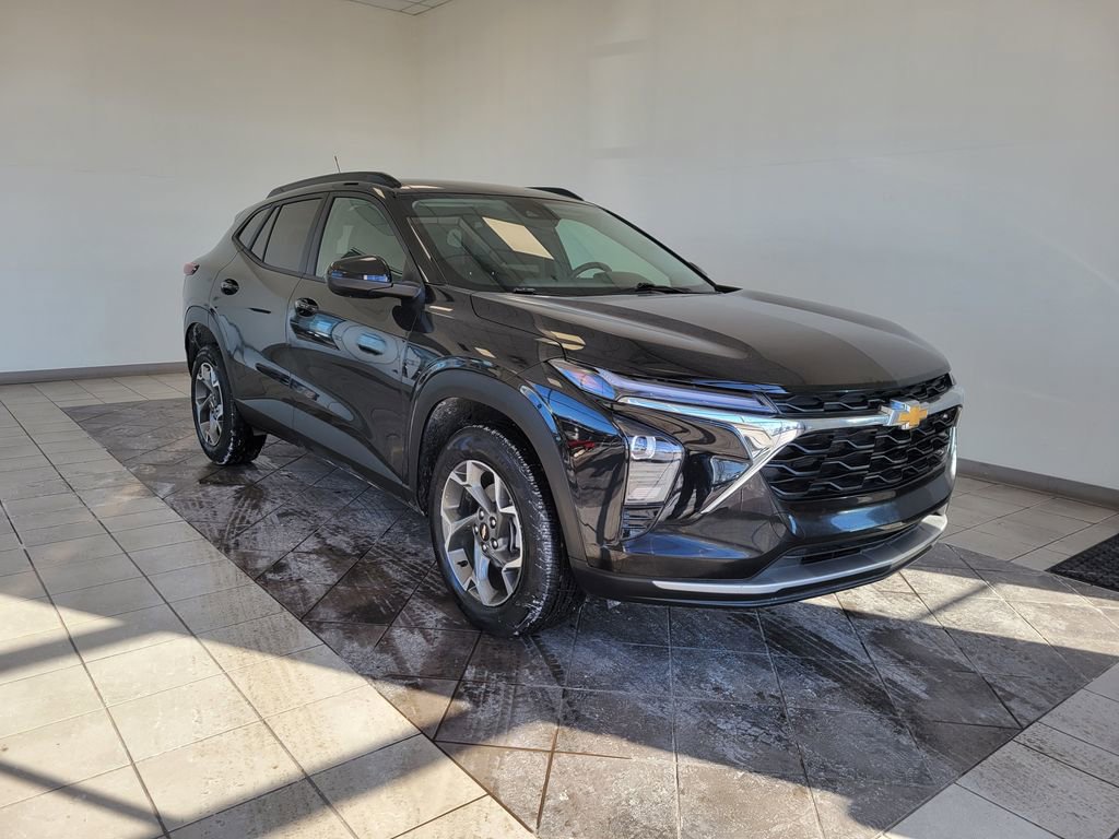 Used 2025 Chevrolet Trax LT w/ LT Convenience Package