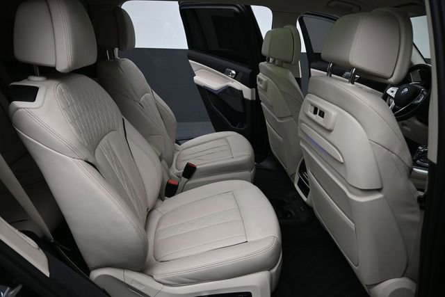 Used 2019 BMW X7 xDrive40i w/ Premium Package AWD/4WD image 27