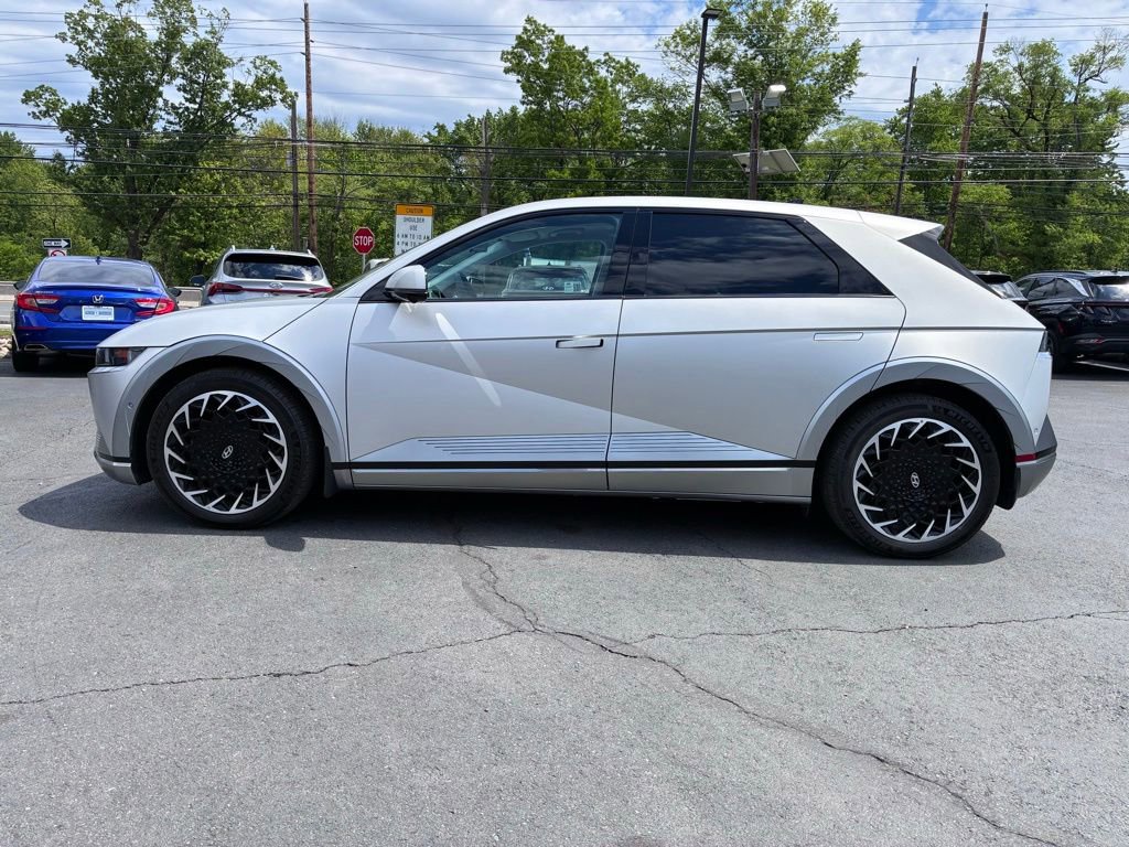 Used 2024 Hyundai Ioniq 5 Limited AWD/4WD image 4