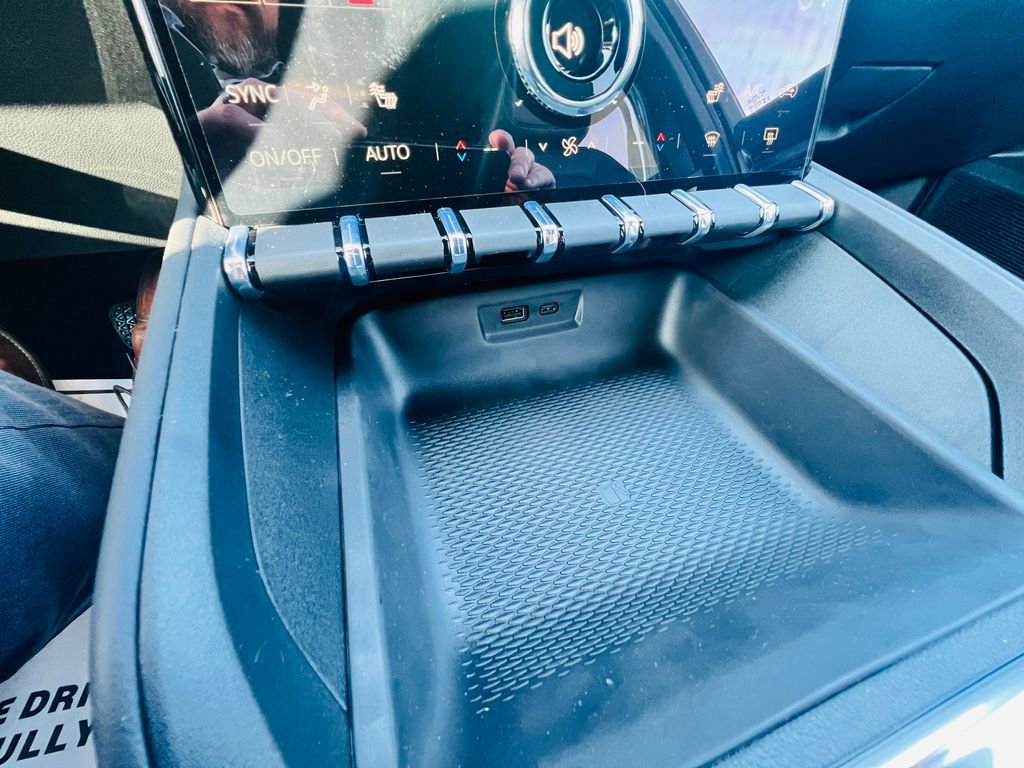 New 2026 GMC Terrain Elevation w/ Elevation Premium Package image 30