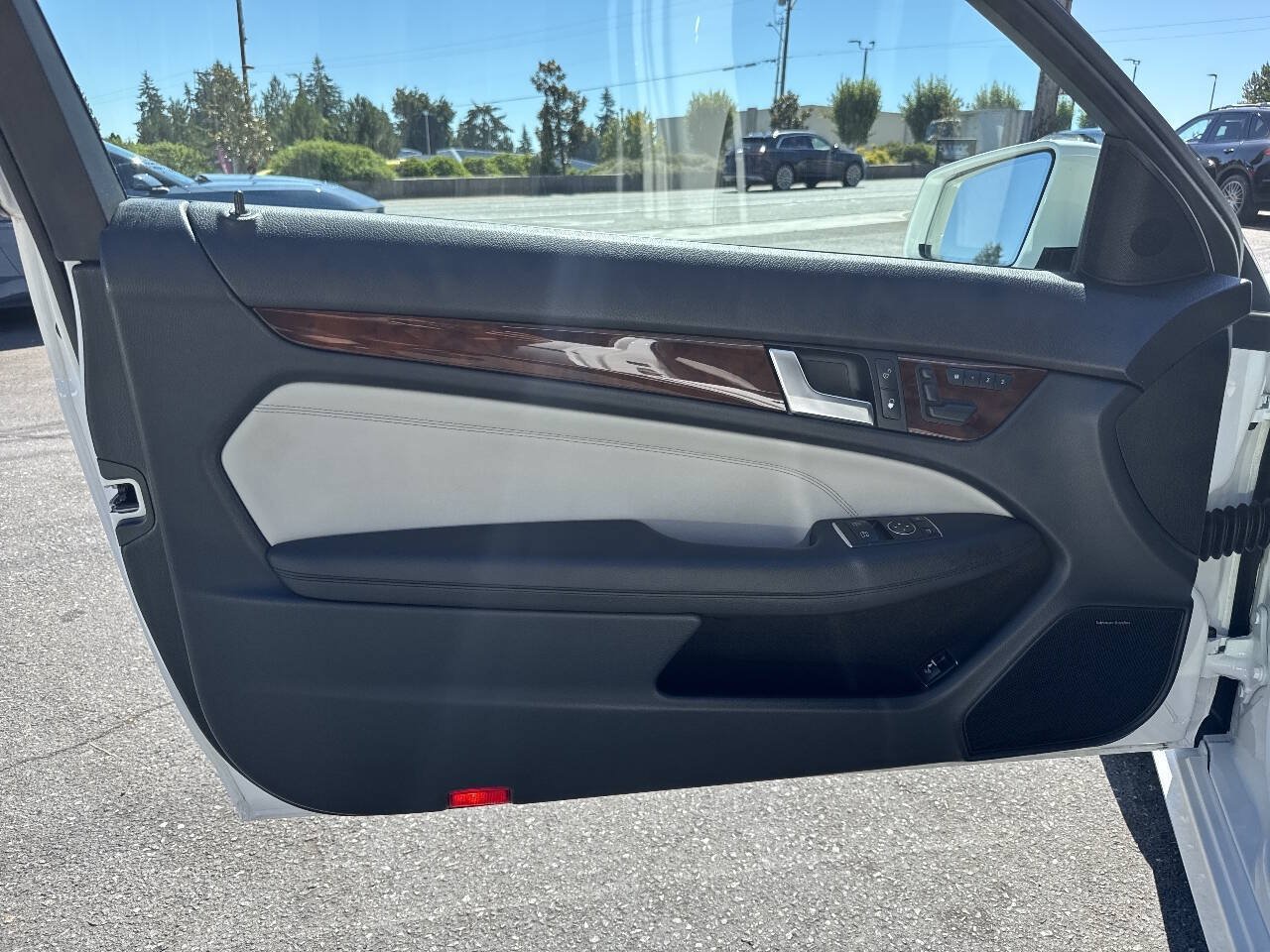 Used 2013 Mercedes-Benz C 250 Coupe image 24