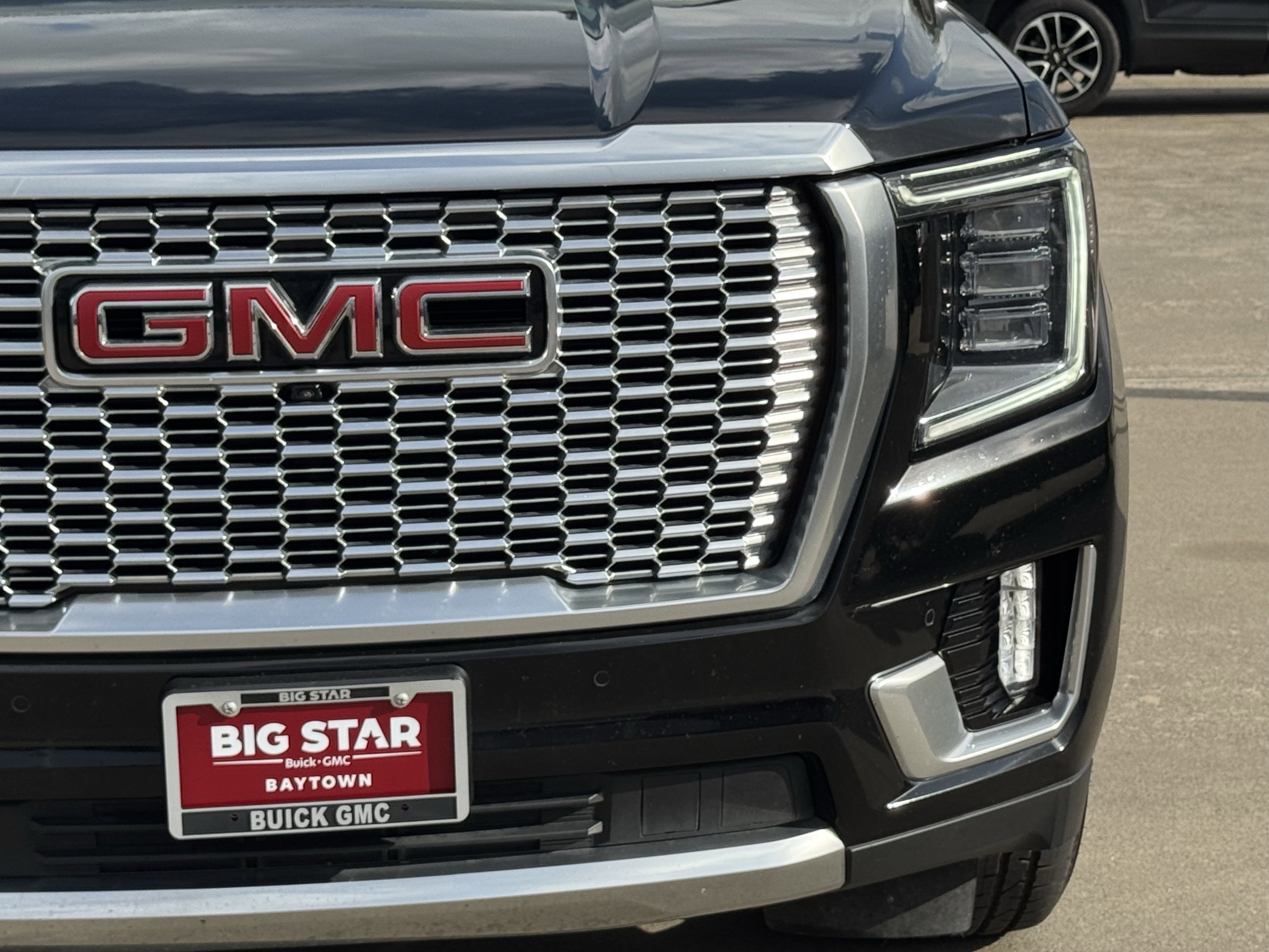 Used 2023 GMC Yukon Denali image 5