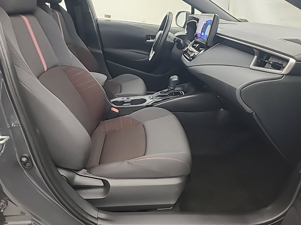 Used 2026 Toyota Corolla SE FWD image 16