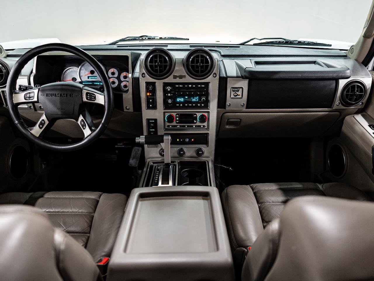 Used 2003 HUMMER H2 w/ Preferred Equipment Group image 5