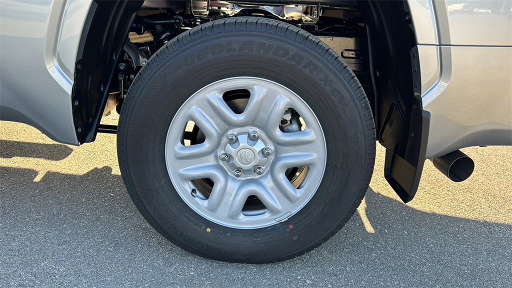 New 2026 Toyota Tundra SR image 12