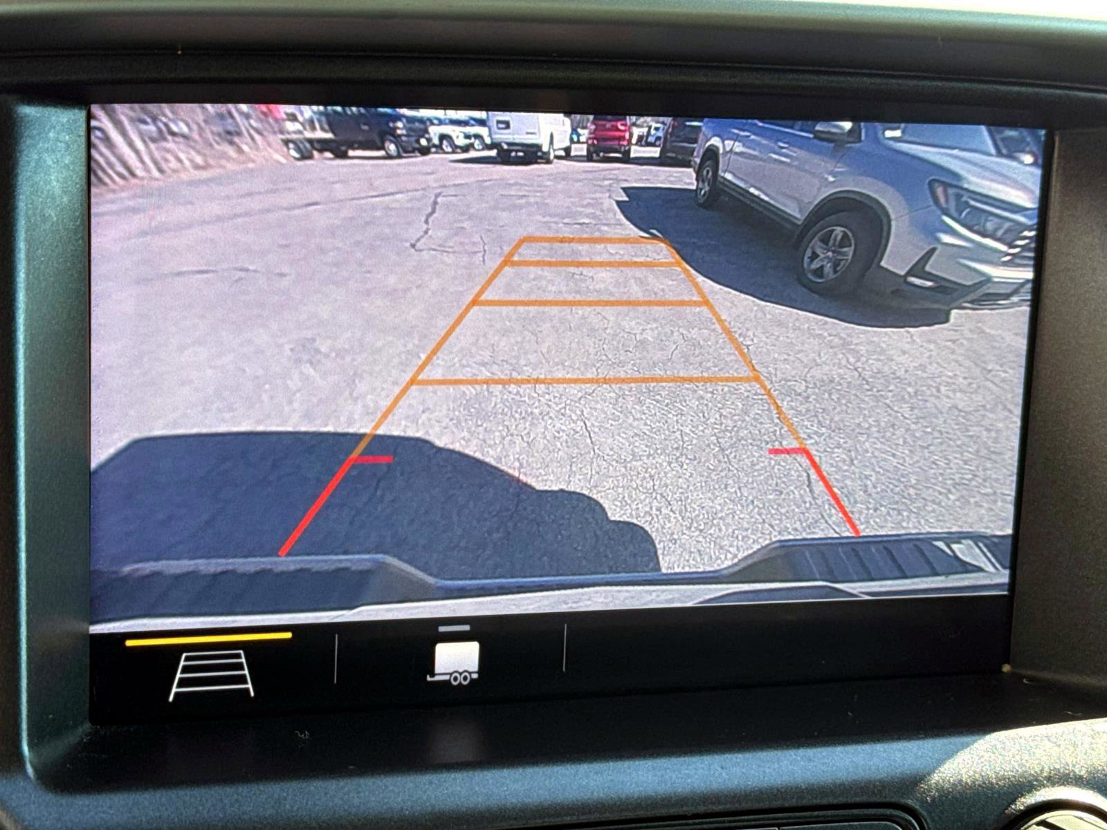 Used 2020 Chevrolet Colorado LT w/ LT Convenience Package image 22