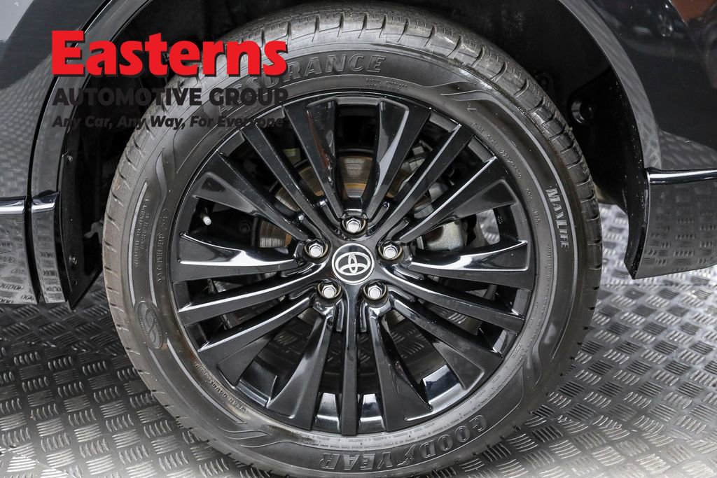 Used 2023 Toyota Venza Nightshade AWD/4WD image 8