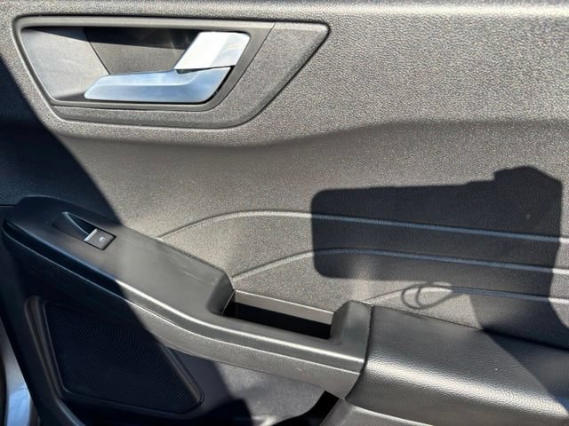 Used 2025 Ford Escape Platinum AWD/4WD image 20