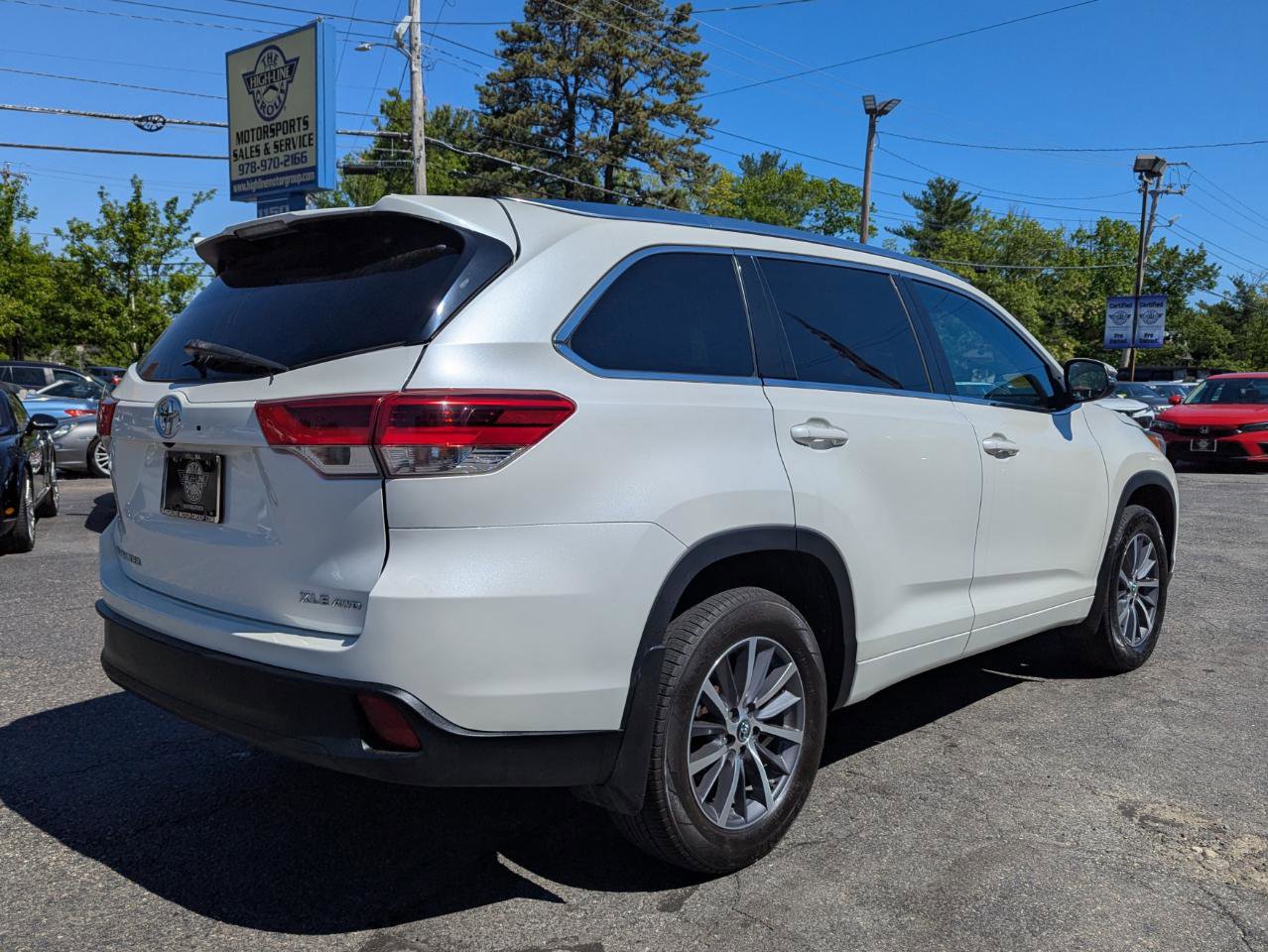 Used 2018 Toyota Highlander XLE image 7