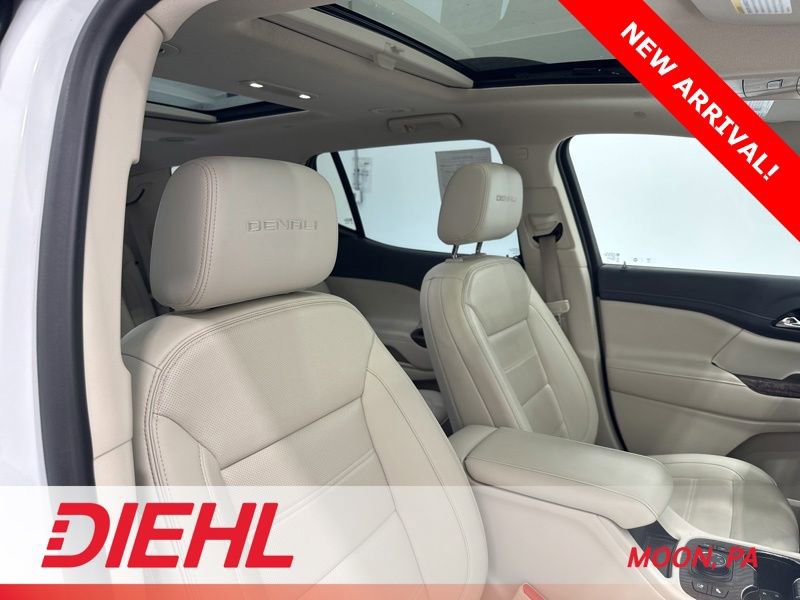 Used 2022 GMC Acadia Denali w/ Denali Ultimate Package AWD/4WD image 11