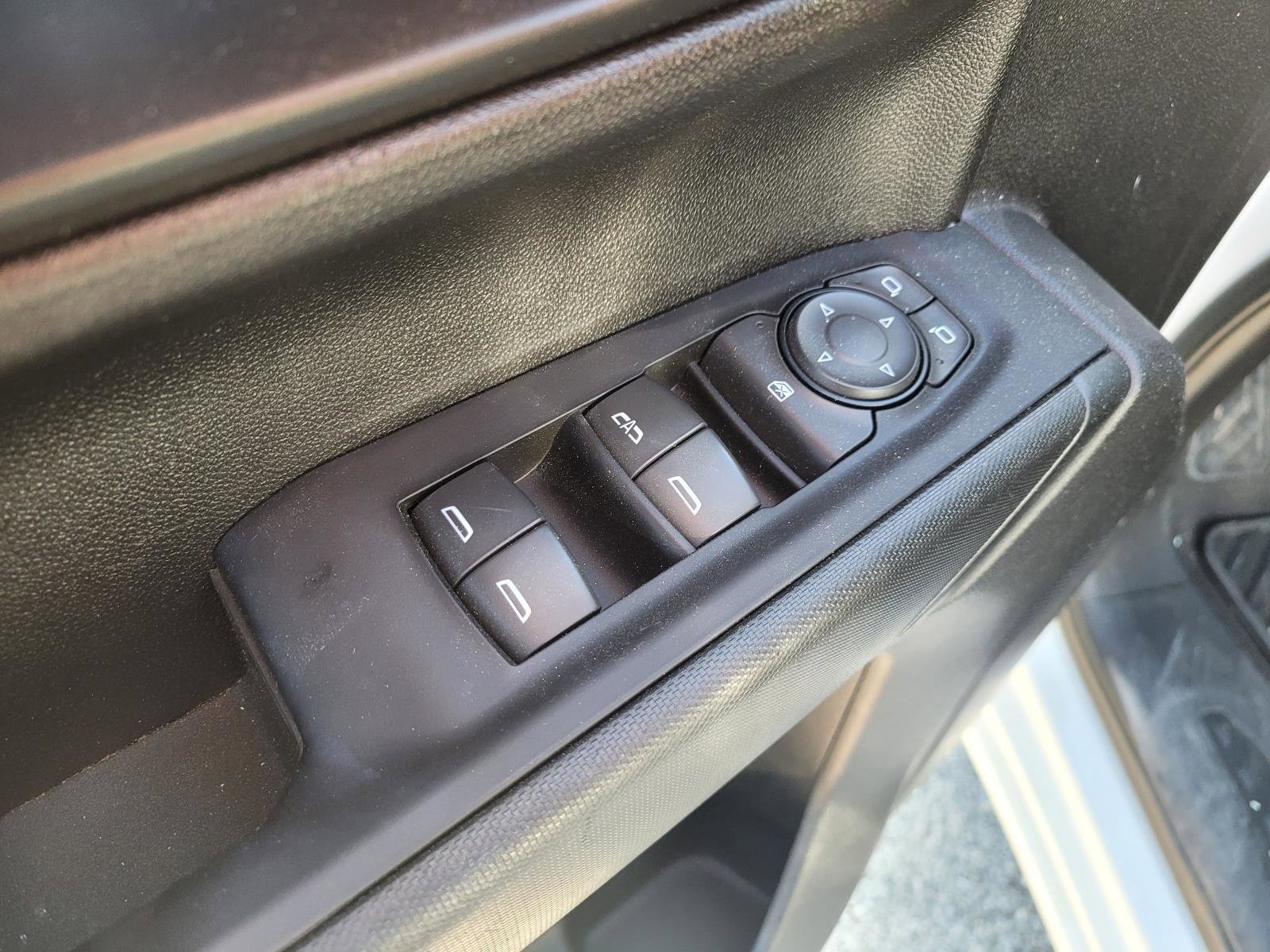Used 2023 Chevrolet Silverado 1500 Custom RWD image 17