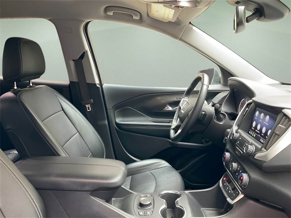 Used 2024 GMC Terrain SLT image 15