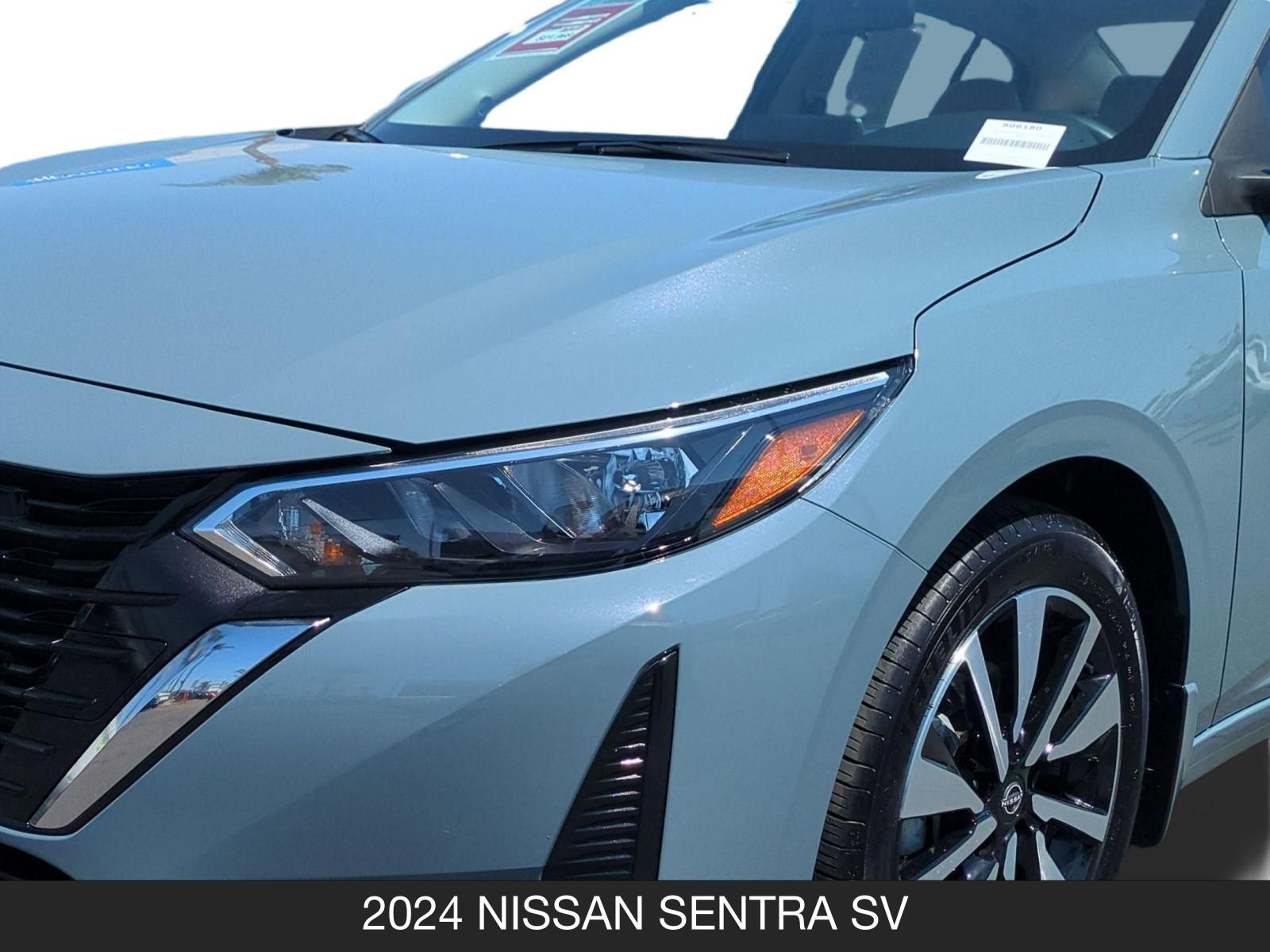 Used 2024 Nissan Sentra SV w/ SV Premium Package FWD image 10