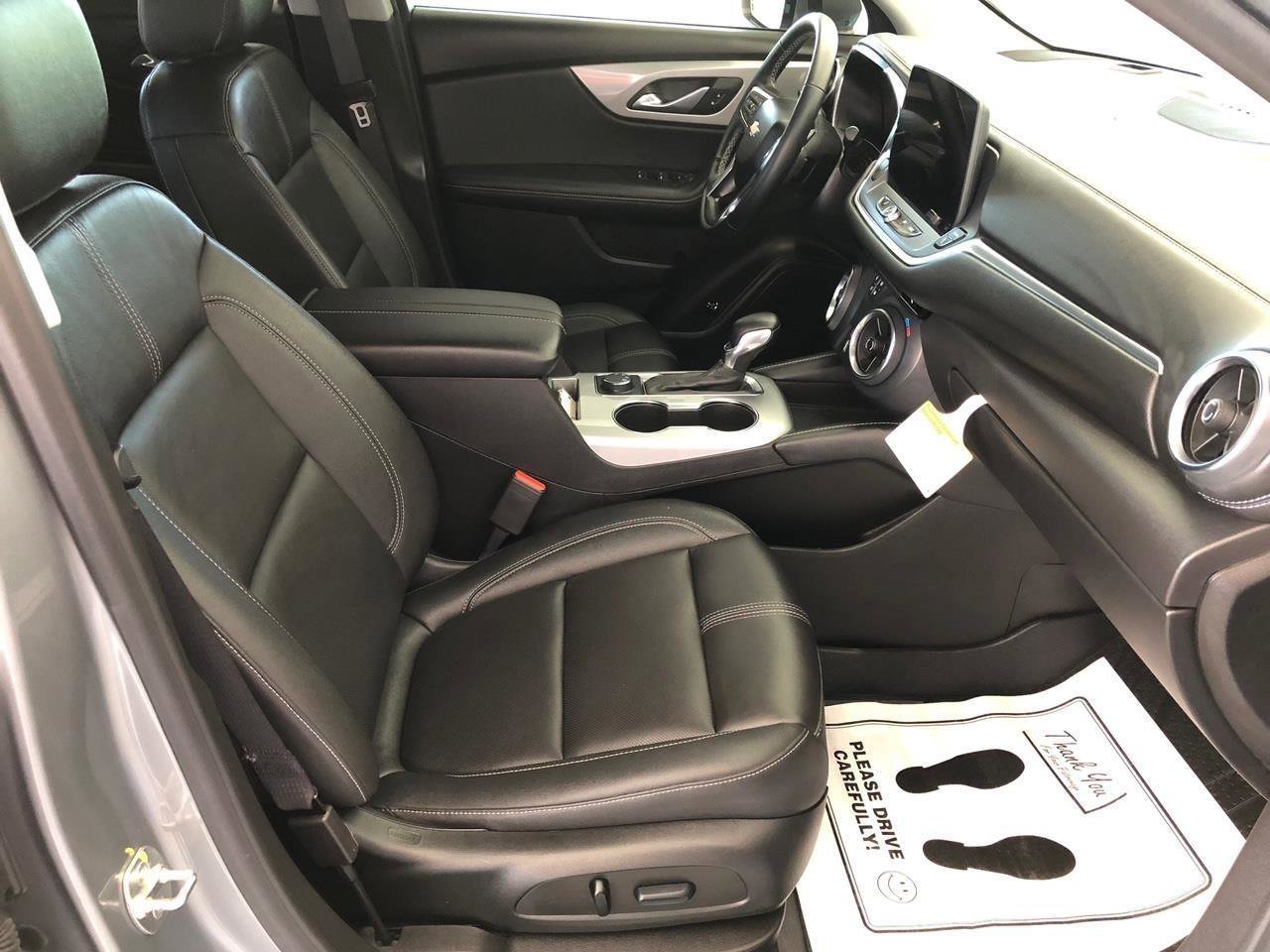 Used 2024 Chevrolet Blazer LT w/ LPO, Black Grille Bar Package AWD/4WD image 11