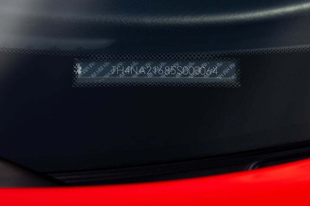 Used 2005 Acura NSX T RWD image 37