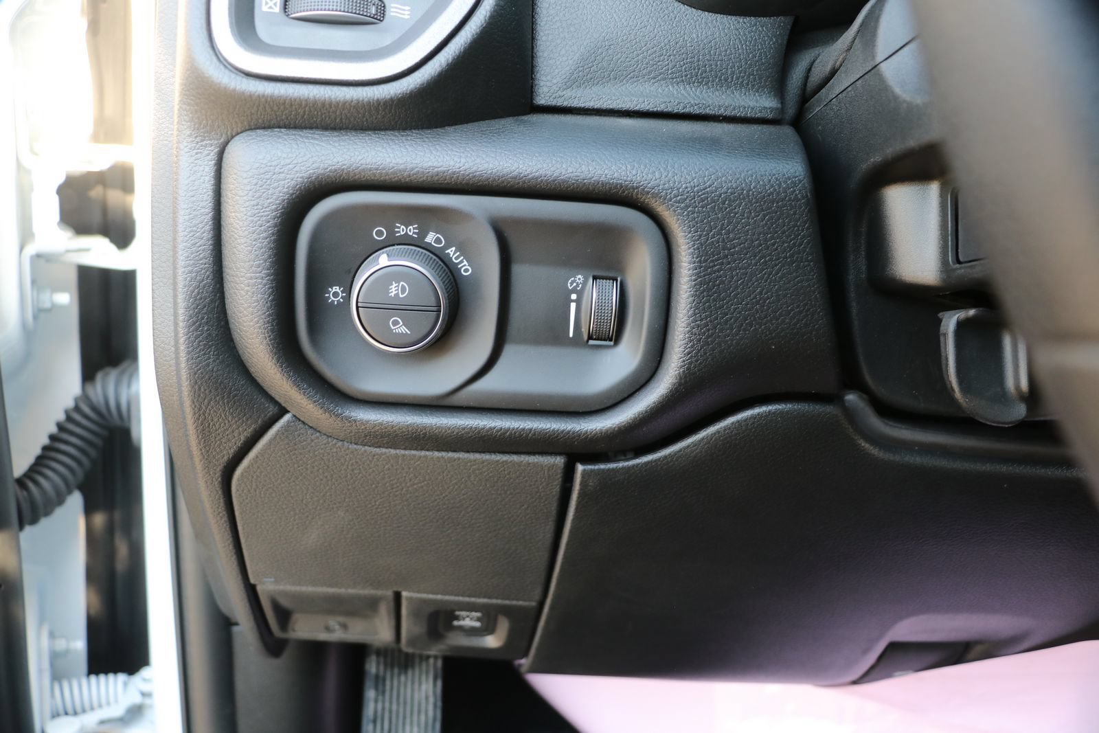 New 2026 RAM 2500 Tradesman AWD/4WD image 12
