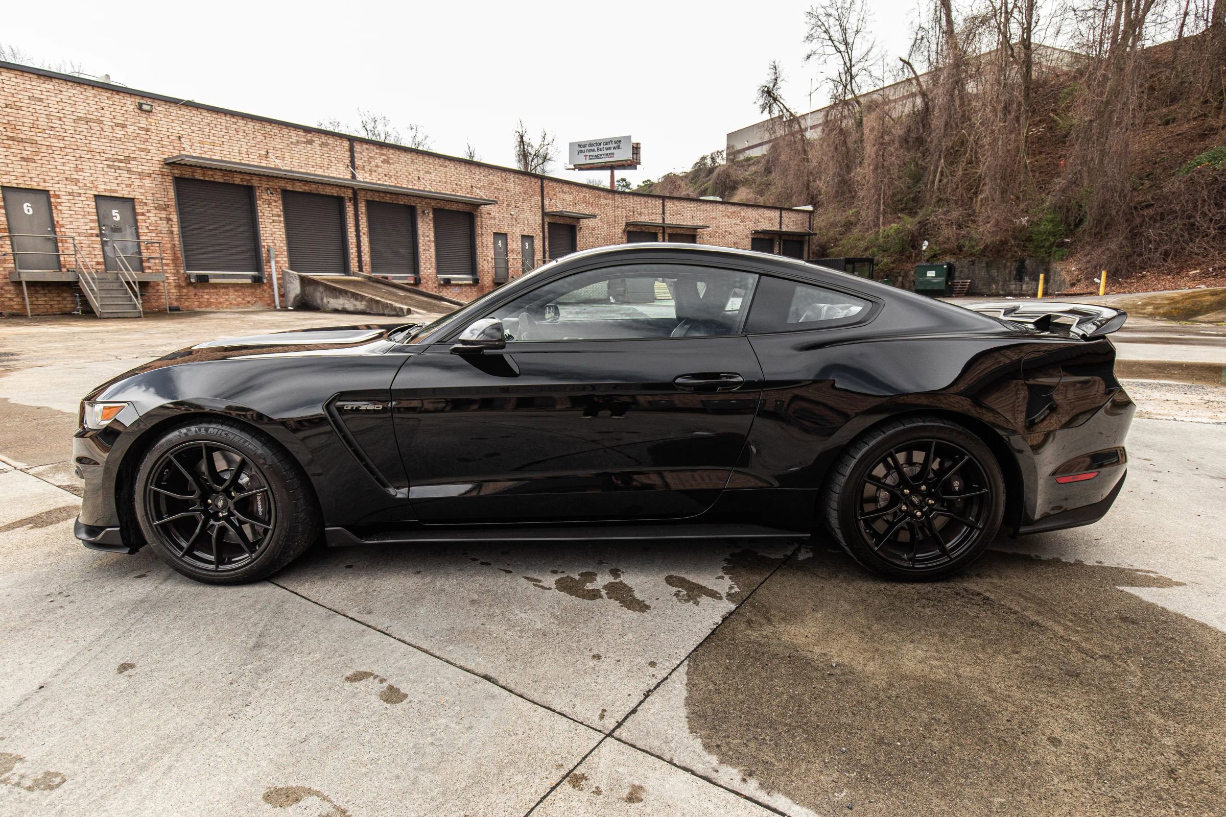 Used 2019 Ford Mustang Shelby GT350 w/ Technology Package image 13