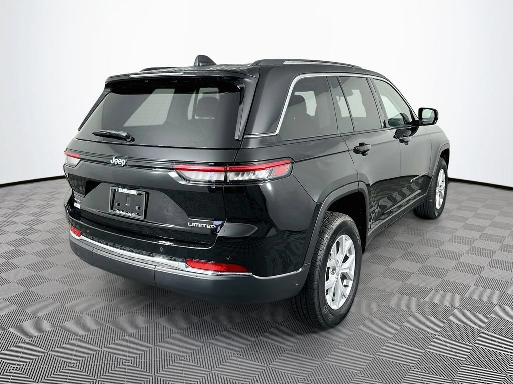 Certified 2024 Jeep Grand Cherokee Limited AWD/4WD image 11